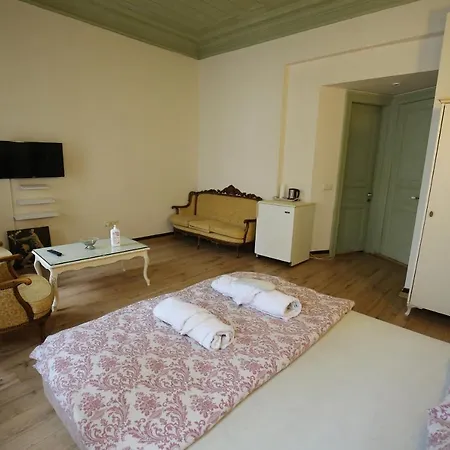 Hotel apartamentowy Hotel California