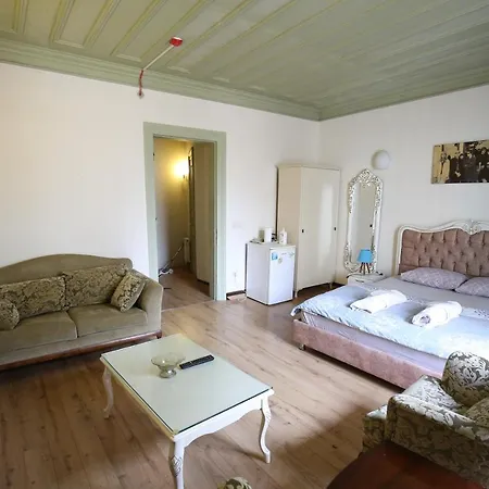 Apartmanhotel Hotel California *