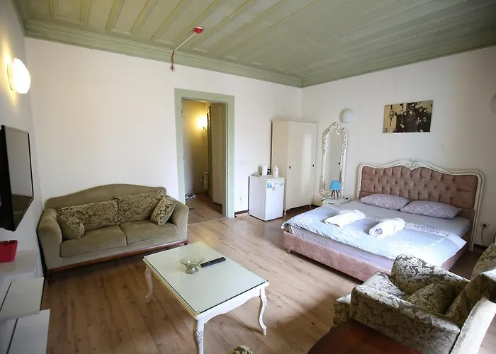 Aparthotel Hotel California *